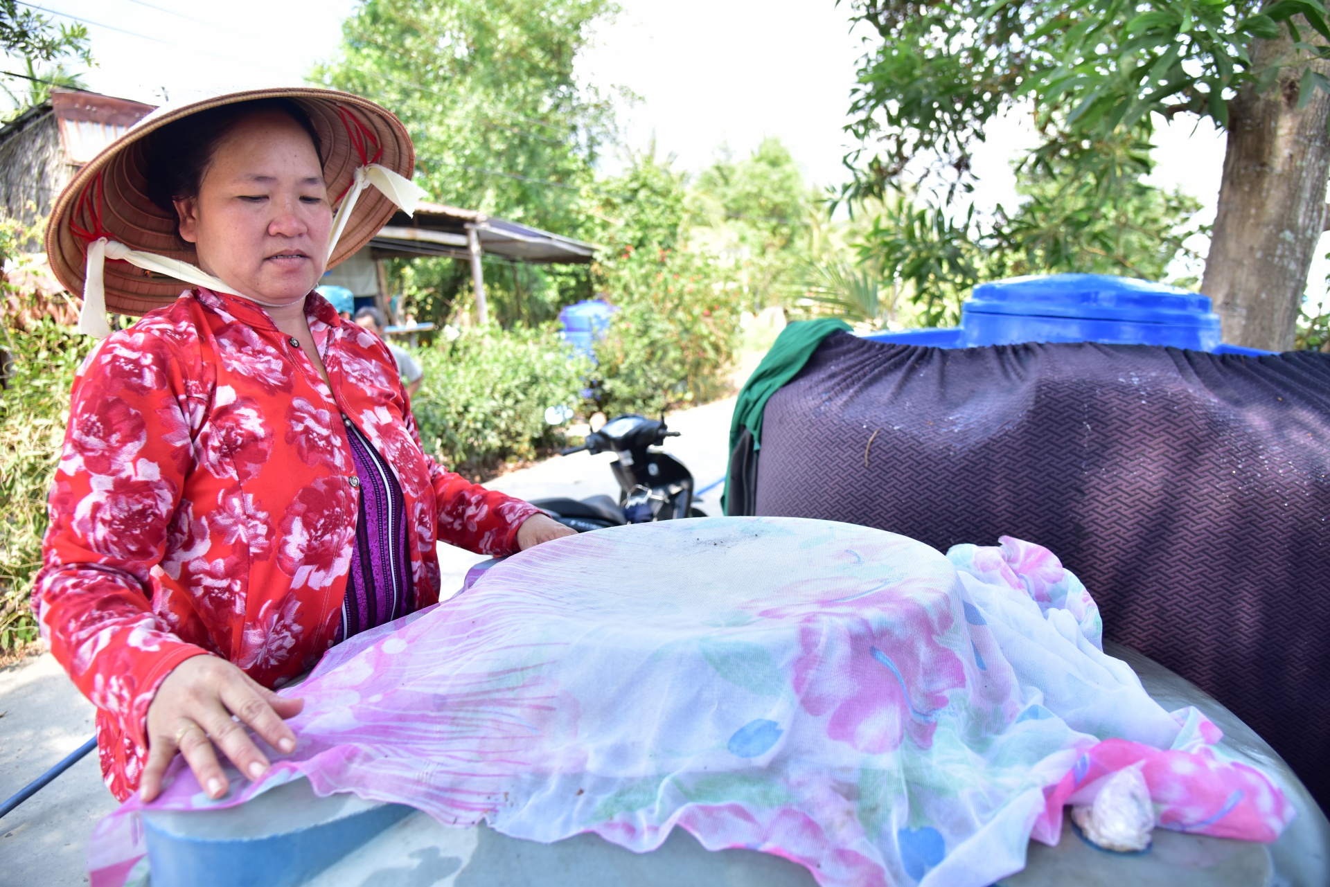 Quân khu 9 cấp 1.700m3 nước ngọt cho người dân Cà Mau