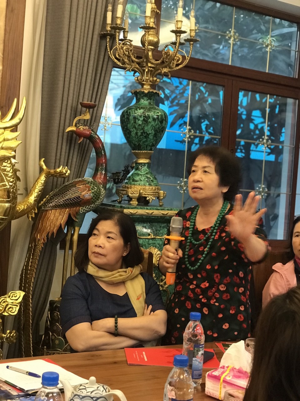 các đại biểu phát biểu trong hội thảo các đại biểu phát biểu trong hội thảo