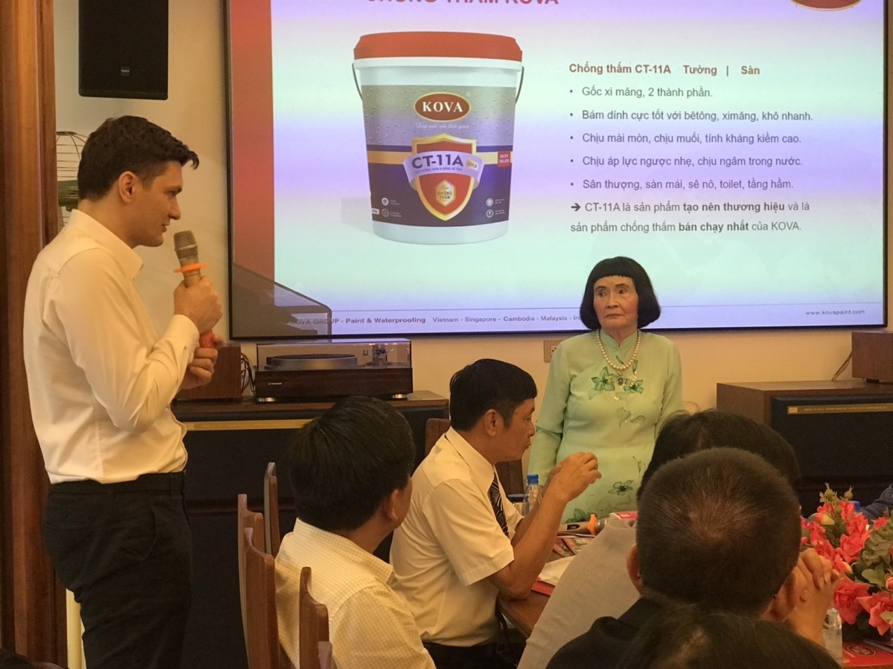 các đại biểu phát biểu trong hội thảo các đại biểu phát biểu trong hội thảo