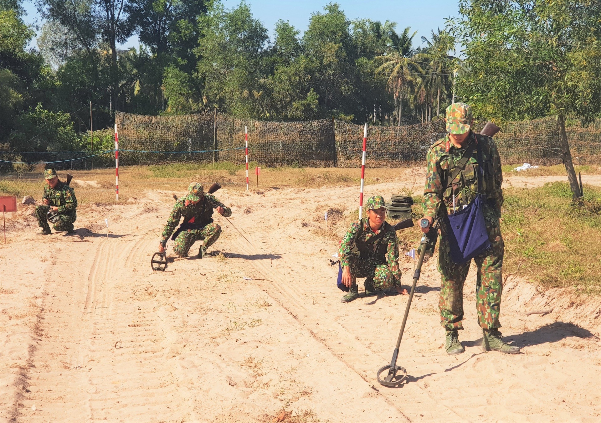 Những người trả lại màu xanh cho đất vùng châu thổ Cửu Long