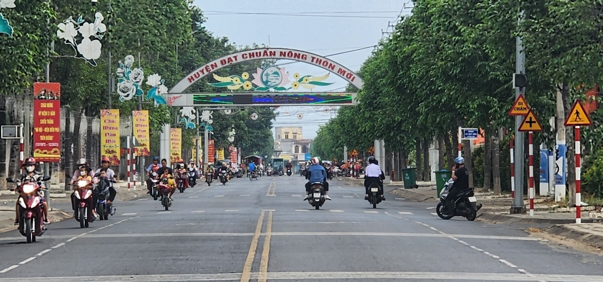 Cát Tiên - Lâm Đồng: Làm tốt công tác bảo vệ môi trường và phát triển kinh tế xã hội Cát Tiên - Lâm Đồng: Làm tốt công tác bảo vệ môi trường và phát triển kinh tế xã hội