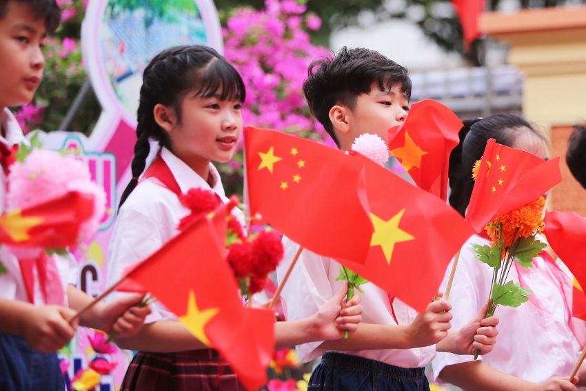 Giao lưu hữu nghị quốc phòng Việt Nam - Trung Quốc gặp gỡ tại Lào Cai Giao lưu hữu nghị quốc phòng Việt Nam - Trung Quốc tại Lào Cai