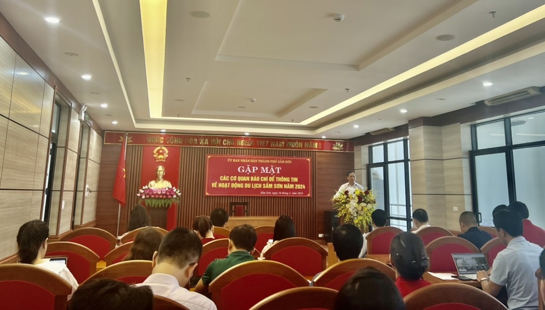 Toàn cảnh buổi họp báo