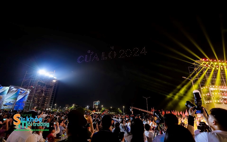 Drone tạo hình trên không trung Drone tạo hình trên không trung