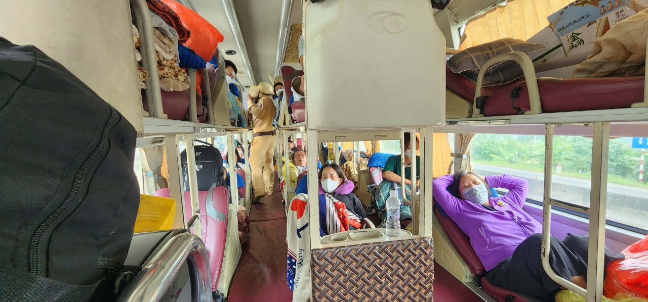 Các trường hợp vi phạm trong vận tải hành khách sẽ bị lực lượng chức năng xử lý nghiêm.