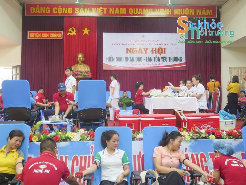 Ngày hội đã thu hút toàn bộ cán bộ, công chức, viên chức, người lao đông, người dân đến tham gia.