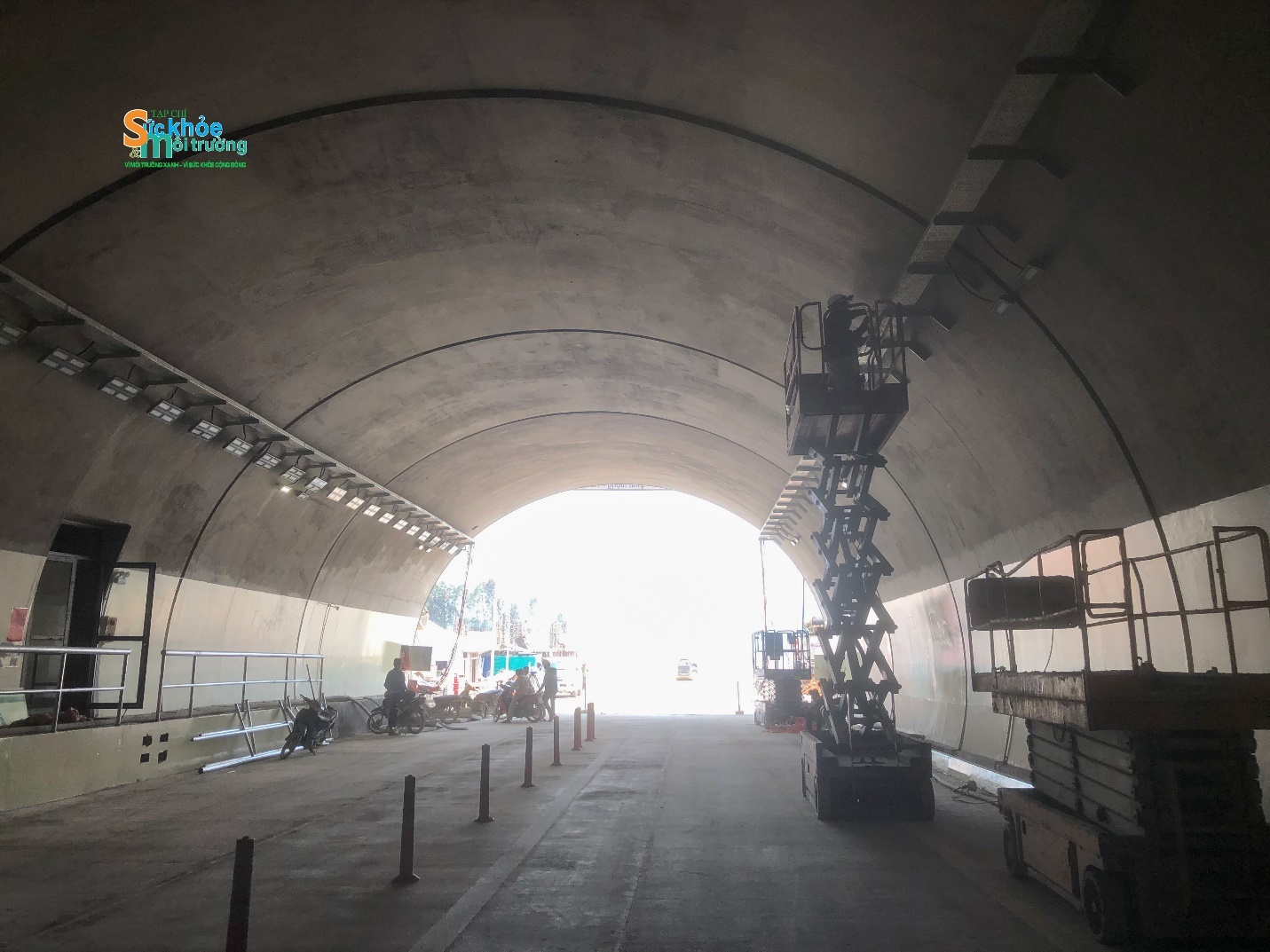 Phần xây dựng đã gần như đã xong, chỉ còn phần cơ điện, phòng cháy, chúng tôi đang dự định đến hết ngày hôm nay là sẽ hoàn thiện để đưa công trình vào sử dụng – đại diện nhà thầu công ty TNHH Hòa Hiệp cho hay. Phần xây dựng đã gần như đã xong, chỉ còn phần cơ điện, phòng cháy, chúng tôi đang dự định đến hết ngày hôm nay là sẽ hoàn thiện để đưa công trình vào sử dụng – đại diện nhà thầu công ty TNHH Hòa Hiệp cho hay.