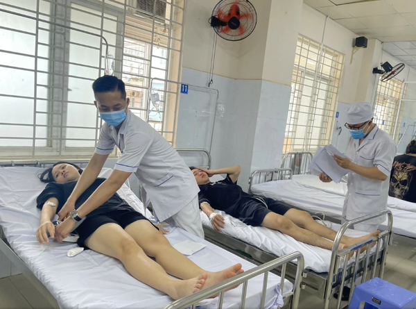 bo y te de nghi xu ly nghiem sai pham tai co so banh my gay ngo doc o dong nai