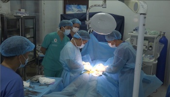 benh xa dao song tu tay mo cap cuu kip thoi ngu dan bi viem ruot thua cap