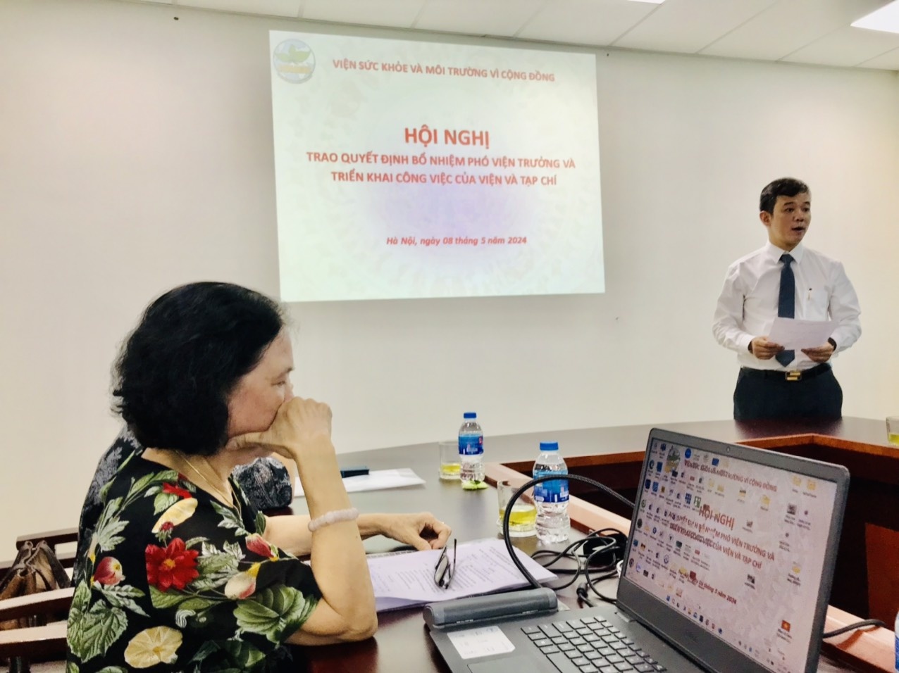 Tân Phó Viện trưởng Nguyễn Quốc Việt chia sẻ cảm xúc tại buổi lễ Tân Phó Viện trưởng Nguyễn Quốc Việt chia sẻ cảm xúc tại buổi lễ