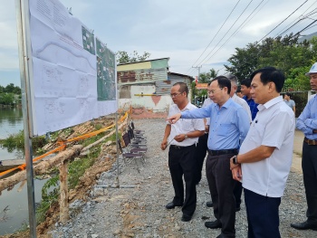 dam bao tien do chat luong cong trinh ke chong sat lo o can tho