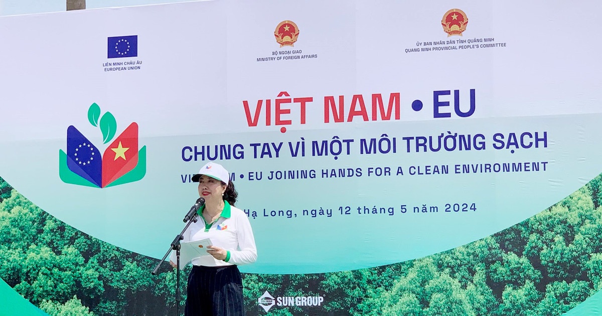 Thứ trưởng Bộ Ngoại giao Lê Thị Thu Hằng phát biểu tại buổi lễ