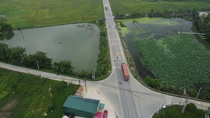 Lập Thạch - Vĩnh Phúc: Người dân bức xúc vì ao Trảng xã Triệu Đề bị san lấp ảnh hưởng đến môi trường và nước sản xuất nông nghiệp Lập Thạch - Vĩnh Phúc: Người dân bức xúc vì ao Trảng xã Triệu Đề bị san lấp ảnh hưởng đến môi trường và nước sản xuất nông nghiệp