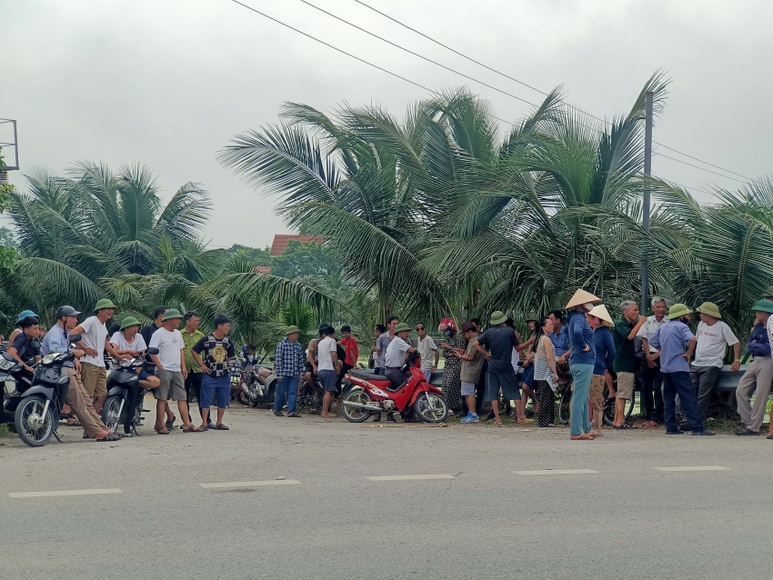 Lập Thạch - Vĩnh Phúc: Người dân bức xúc vì ao Trảng xã Triệu Đề bị san lấp ảnh hưởng đến môi trường và nước sản xuất nông nghiệp Lập Thạch - Vĩnh Phúc: Người dân bức xúc vì ao Trảng xã Triệu Đề bị san lấp ảnh hưởng đến môi trường và nước sản xuất nông nghiệp