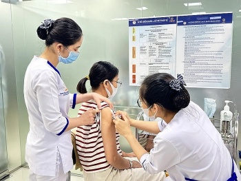 cap phep vaccine sot xuat huyet zona than kinh va phe cau 23