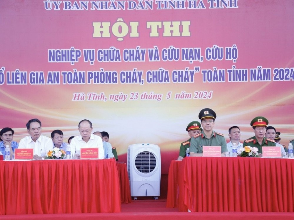 Đại biểu tham dự Hội thi