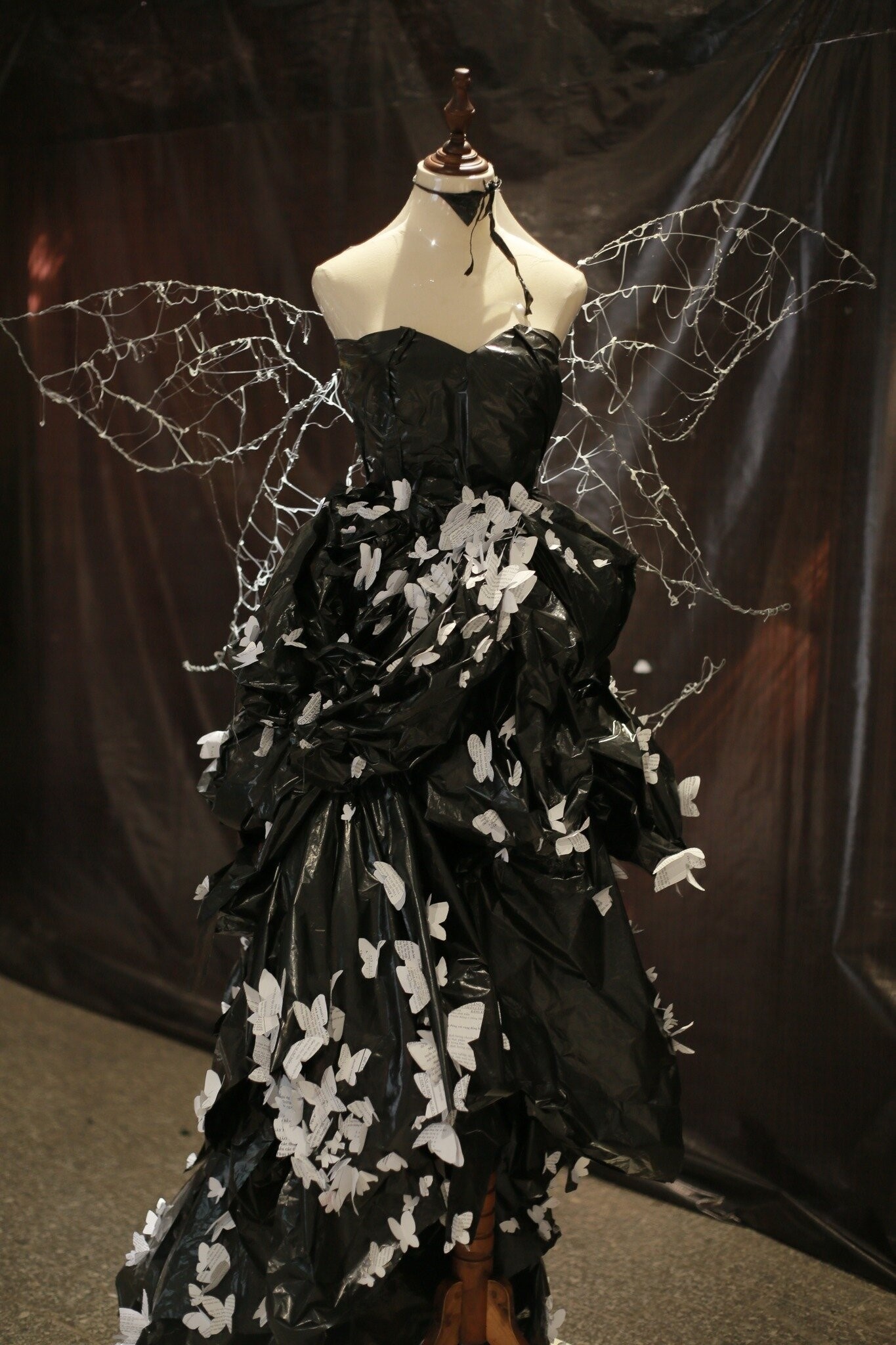 Thi thiết kế thời trang tái chế, nâng cao nhận thức bảo vệ môi trường