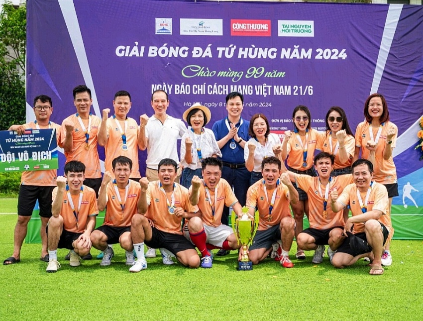 Ciputra Hà Nội giao lưu bóng đá chào mừng ngày báo chí cách mạng Việt Nam Ciputra Hà Nội giao lưu bóng đá chào mừng ngày báo chí cách mạng Việt Nam