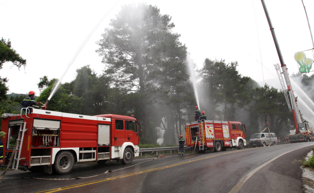 Vĩnh Phúc diễn tập ứng phó cứu nạn, cứu hộ sạt lở đất đá và tai nạn giao thông Vĩnh Phúc diễn tập ứng phó cứu nạn, cứu hộ sạt lở đất đá và tai nạn giao thông