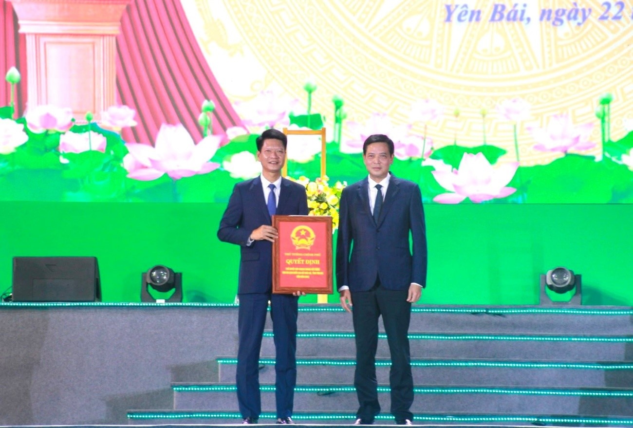 Huyện Yên Bình (Yên Bái) đạt chuẩn nông thôn mới Huyện Yên Bình (Yên Bái) đạt chuẩn nông thôn mới