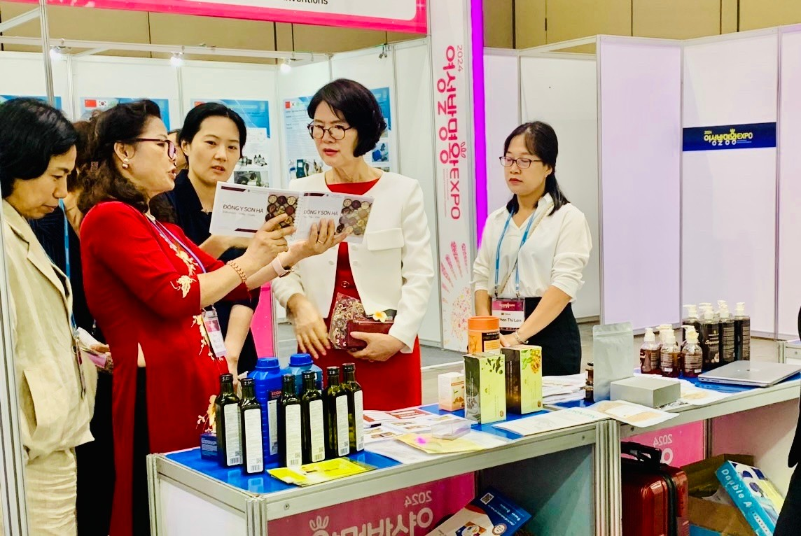 Triển lãm Quốc tế về Sáng chế của phụ nữ (KIWIE 2024) tại Hàn Quốc: Tài sản trí tuệ của nữ sáng chế Việt Nam tỏa sáng