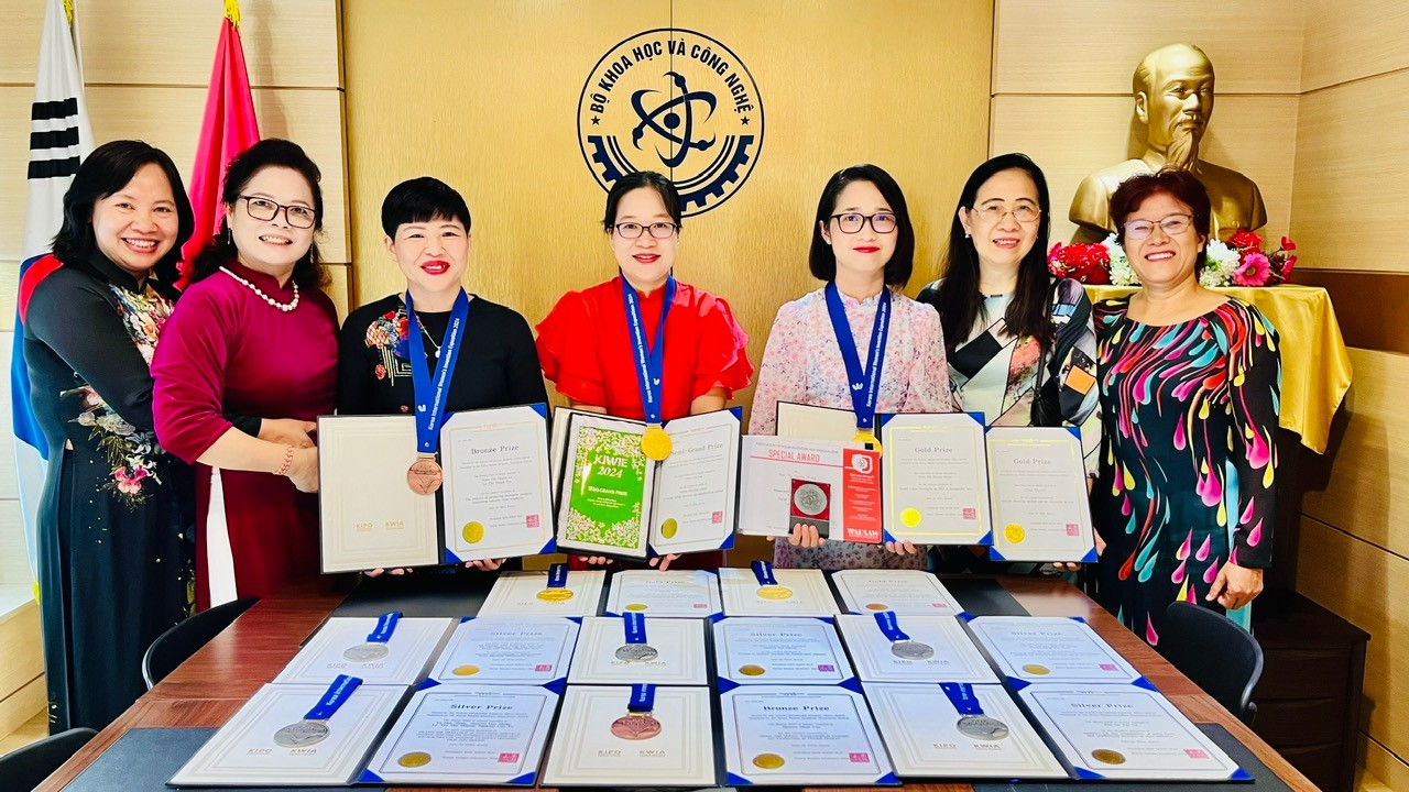 Triển lãm Quốc tế về Sáng chế của phụ nữ (KIWIE 2024) tại Hàn Quốc: Tài sản trí tuệ của nữ sáng chế Việt Nam tỏa sáng