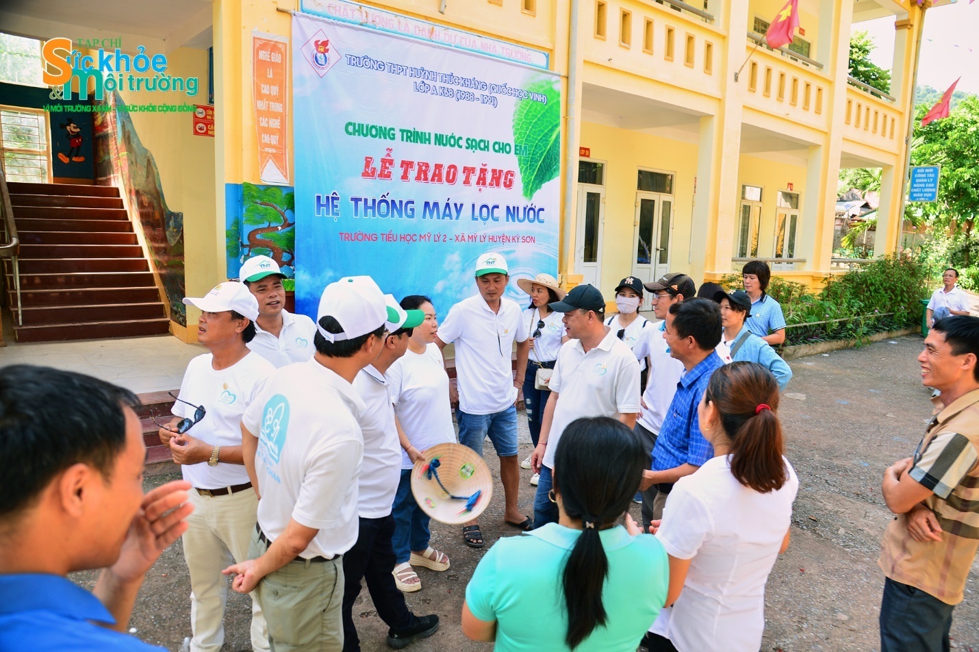 Trao tặng hệ thống nước sạch cho trường Phổ thông Dân tộc Bán trú Tiểu học Mỹ Lý 2 (Kỳ Sơn, Nghệ An) Trao tặng hệ thống nước sạch cho trường Phổ thông Dân tộc Bán trú Tiểu học Mỹ Lý 2 (Kỳ Sơn, Nghệ An)