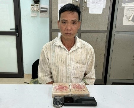 Bắt giữ đối tượng vận chuyển trái phép 5 bánh heroine tại Cao Bằng