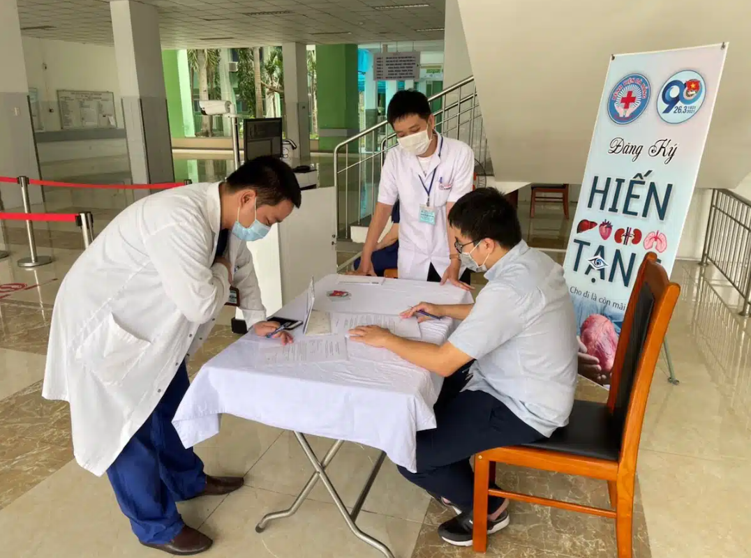 Đăng ký hiến tạng tại Đơn vị điều phối ghép tạng tại Bệnh viện Chợ Rẫy.