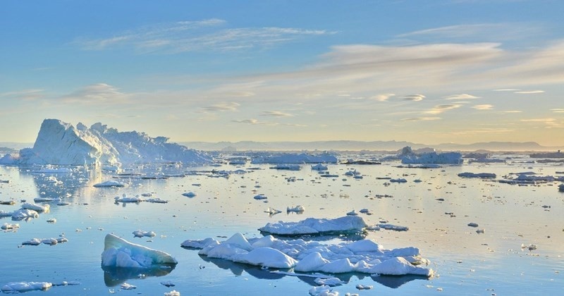 Băng tan ảnh hưởng nghiêm trọng đến con người và sinh vật trên Trái Đất. Băng tan ảnh hưởng nghiêm trọng đến con người và sinh vật trên Trái Đất.