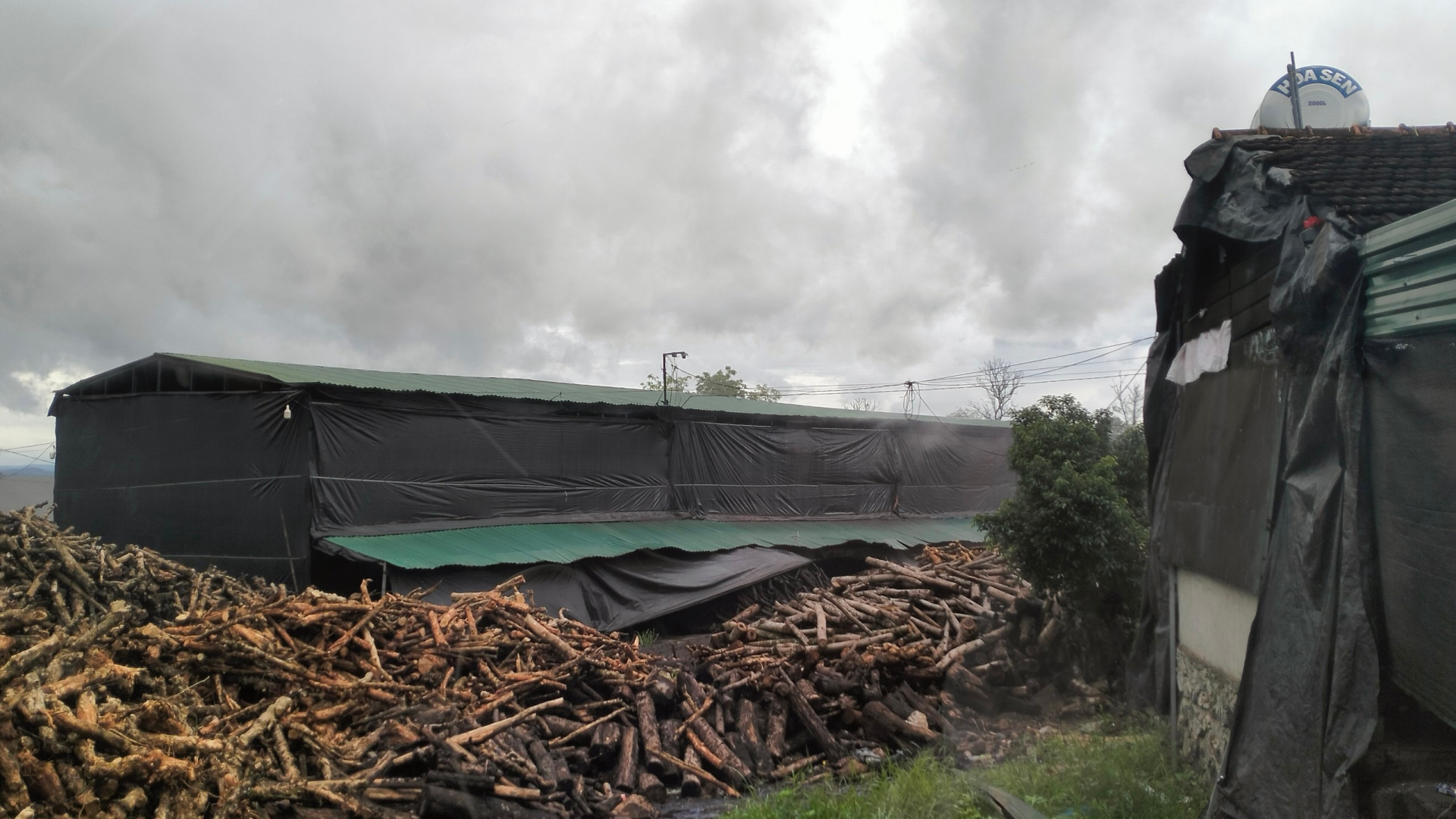 Đắk Lắk: Lò than gây ô nhiễm môi trường tại xã Ea Bar