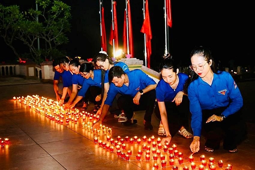 Hà Tĩnh: Các địa phương thắp nến tri ân tưởng nhớ các anh hùng liệt sĩ