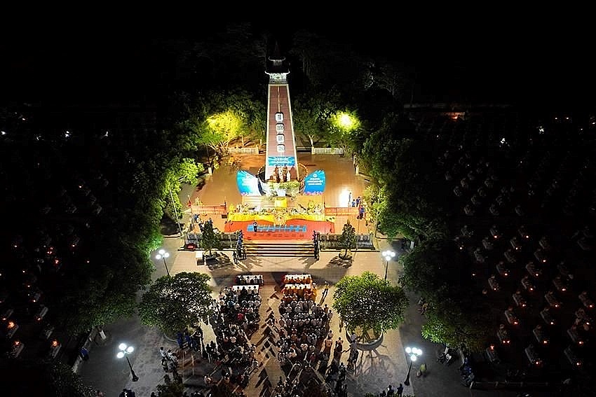 Hà Tĩnh: Các địa phương thắp nến tri ân tưởng nhớ các anh hùng liệt sĩ