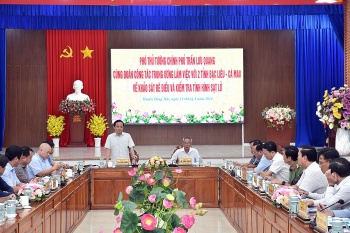 can lam tot cong tac du bao sat lo bo bien kien quyet di doi dan cu ra khoi vung xung yeu