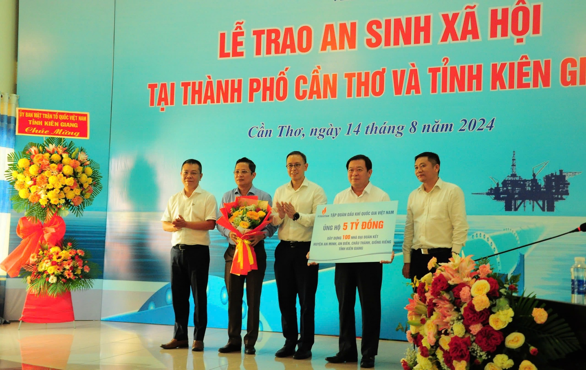 Cần Thơ: Tổ chức phát động phong trào thi đua hoàn thiện dự án Đường ống Lô B - Ô Môn