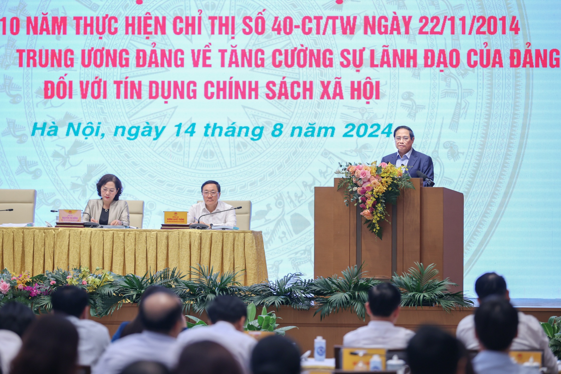 Thủ tướng nêu rõ 6 định hướng lớn thời gian tới để tín dụng chính sách xã hội tiếp tục là “điểm sáng”, “trụ cột” trong hệ thống các chính sách an sinh xã hội - Ảnh: VGP/Nhật Bắc Thủ tướng nêu rõ 6 định hướng lớn thời gian tới để tín dụng chính sách xã hội tiếp tục là “điểm sáng”, “trụ cột” trong hệ thống các chính sách an sinh xã hội - Ảnh: VGP/Nhật Bắc