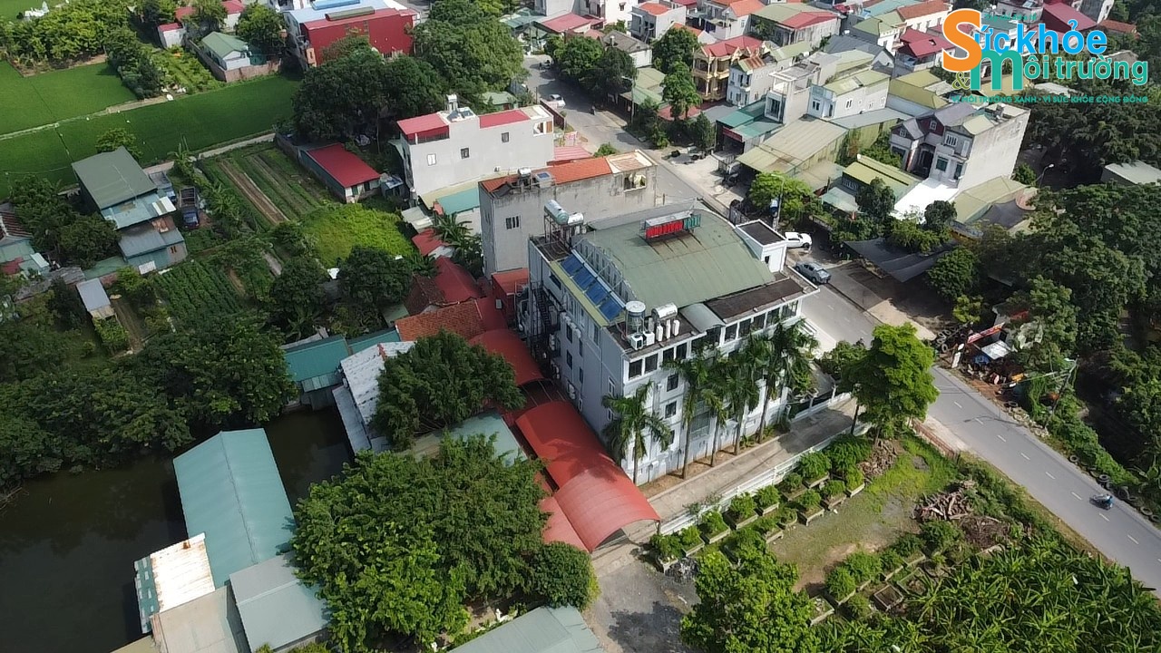 Nhiều công trình xây dựng trên đất nông nghiệp, nuôi trồng thủy sản phía sau khách sạn Đông Dương, xã Trung Nguyên tồn tại nhiều năm Nhiều công trình xây dựng trên đất nông nghiệp, nuôi trồng thủy sản phía sau khách sạn Đông Dương, xã Trung Nguyên tồn tại nhiều năm