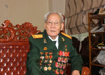 thang tam lich su trong ky uc anh hung ho phuc ngon