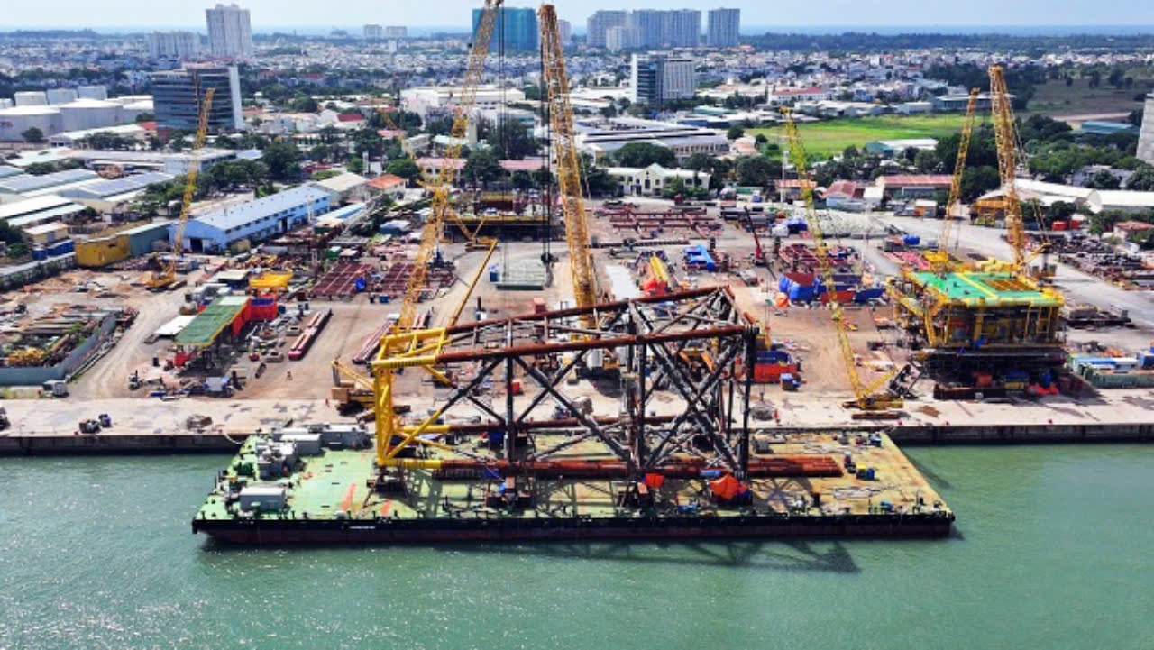 Petrovietnam tập trung triển khai các nhiệm vụ, giải pháp theo tinh thần của Kết luận số 76-KL/TW Petrovietnam tập trung triển khai các nhiệm vụ, giải pháp theo tinh thần của Kết luận số 76-KL/TW