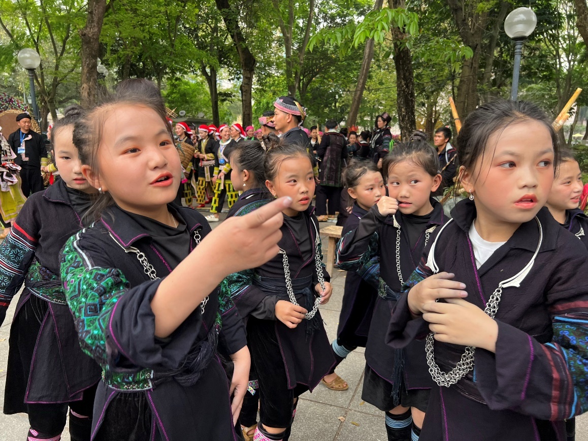 Sa Pa: Phát triển du lịch thân thiện và bền vững Sa Pa: Phát triển du lịch thân thiện và bền vững