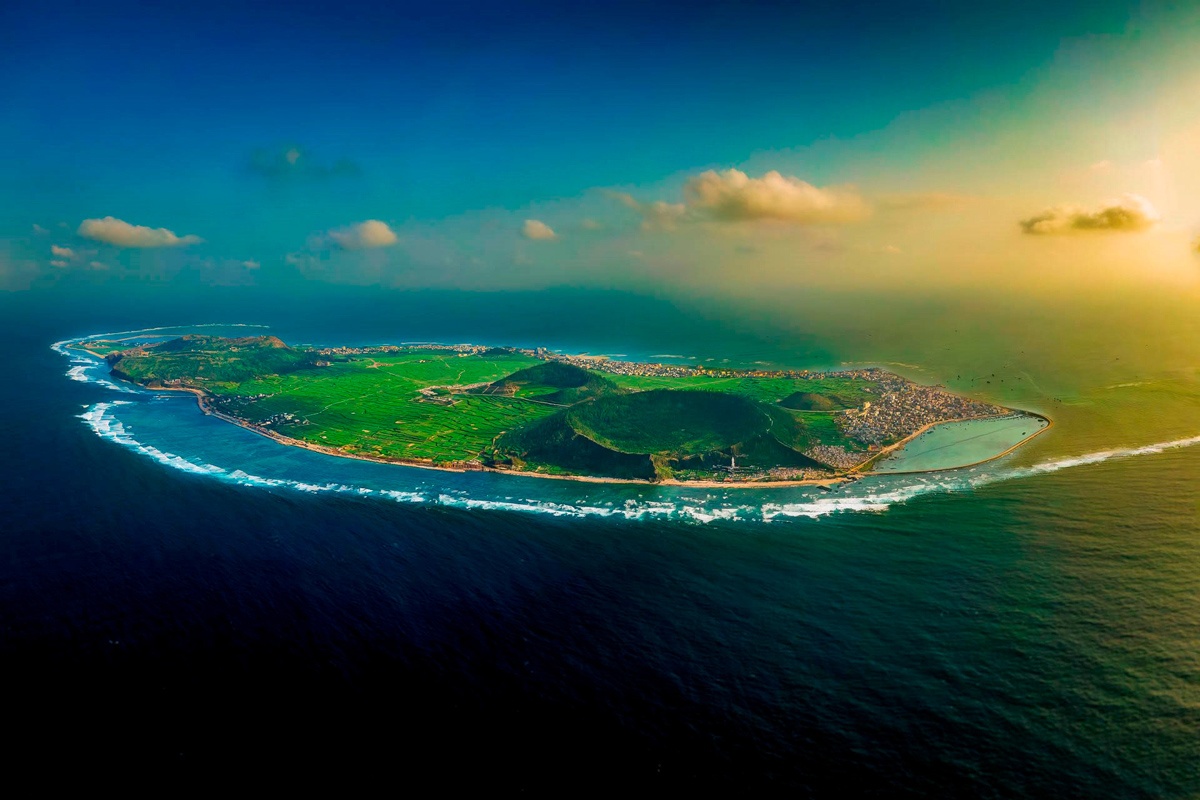 Thúc đẩy phát triển bền vững và bảo vệ môi trường khu vực duyên hải miền Trung Thúc đẩy phát triển bền vững và bảo vệ môi trường khu vực duyên hải miền Trung