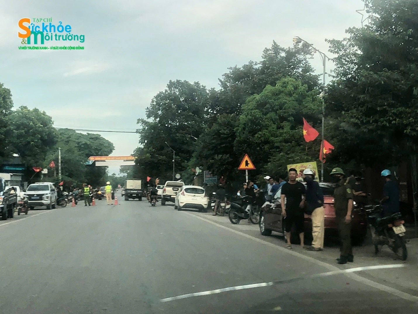 Lực lượng chức năng phong tỏa hiện trường vụ nổ