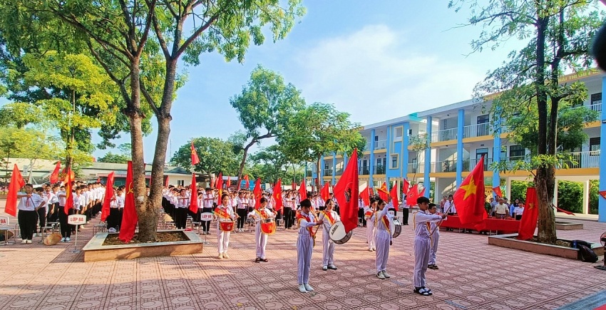 Hà Nội - Món quà ý nghĩa dành tặng học sinh nghèo ngày khai trường Hà Nội - Món quà ý nghĩa dành tặng học sinh nghèo ngày khai trường