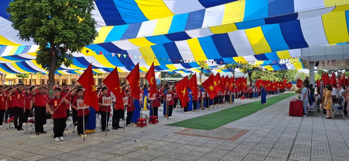 Trường THCS Tả Thanh Oai (Thanh Trì, Hà Nội) khai giảng năm học mới: Kiên định, đổi mới, sáng tạo