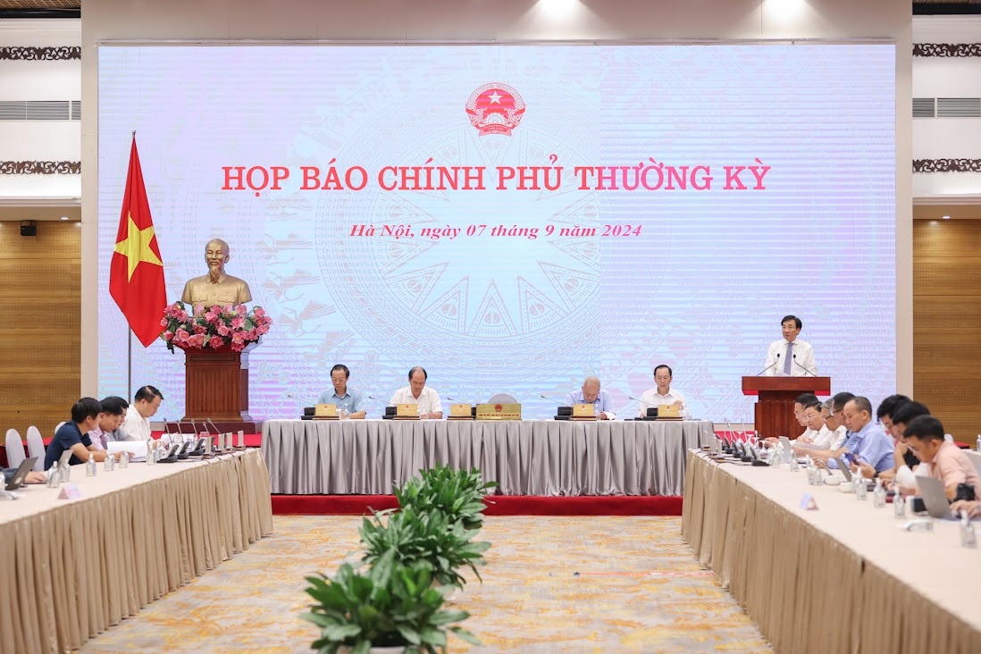 Buổi họp báo Chính phủ thường kỳ tháng 8 diễn ra chiều 7/9 tại Hà Nội - Ảnh: VGP/Nhật Bắc