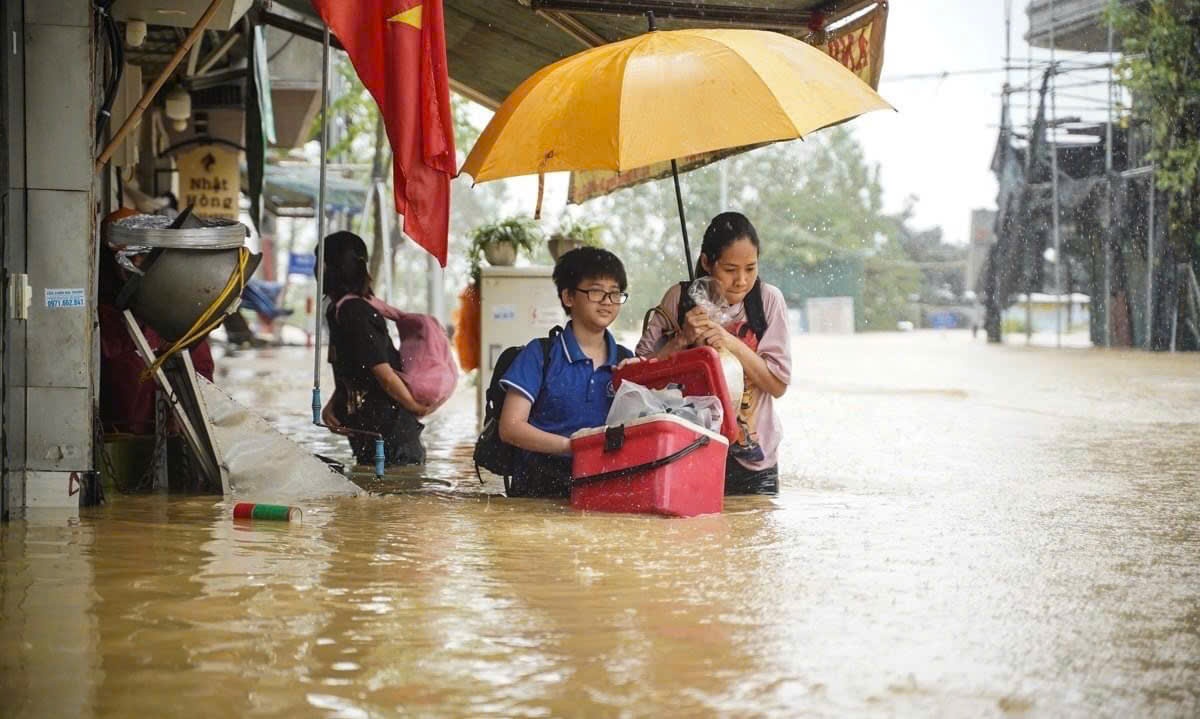 Hà Nội: Đảm bảo an toàn cho người dân sống ngoài đê sông Hồng