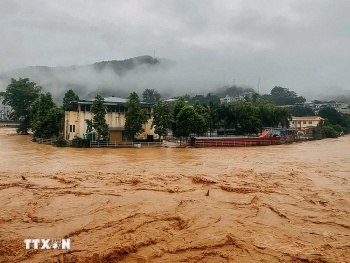 ho tro khan cap cho cao bang khac phuc thiet hai do bao lu