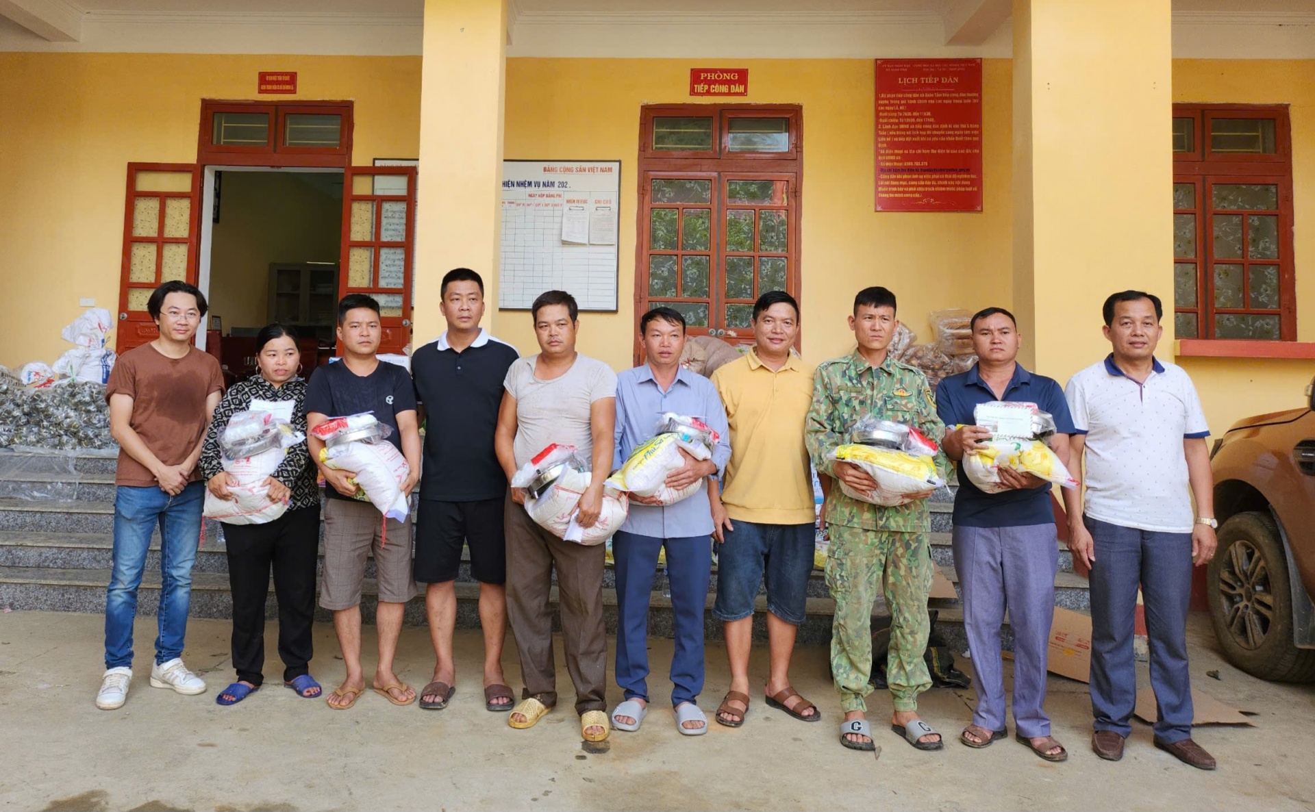 Tạp chí Sức khỏe & Môi trường lan tỏa yêu thương, chia sẻ khó khăn với đồng bào chịu thiệt hại bão lũ Tạp chí Sức khỏe & Môi trường lan tỏa yêu thương, chia sẻ khó khăn với đồng bào chịu thiệt hại bão lũ