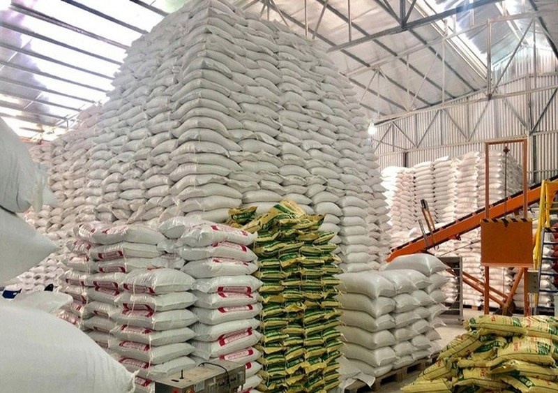 Xuất cấp lương thực, vật tư, hóa chất khử khuẩn cho địa phương khắc phục hậu quả bão số 3