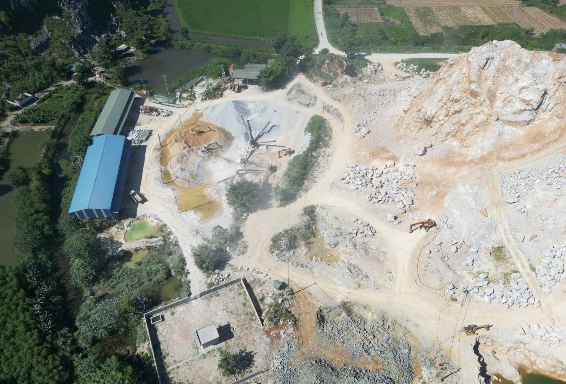 Công trình bảo vệ môi trường của Công ty Tân Sơn chưa đảm bảo theo Phê duyệt Báo cáo đánh giá tác động môi trường